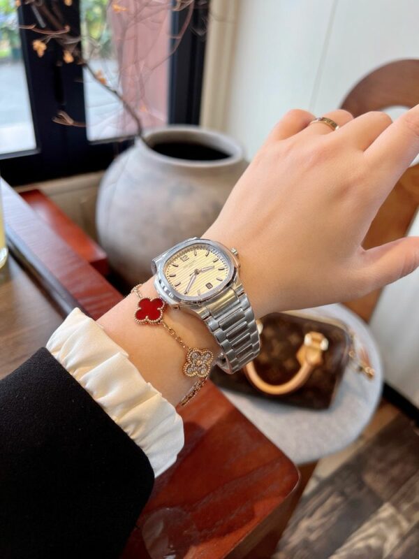 New Fashion Watch P3025