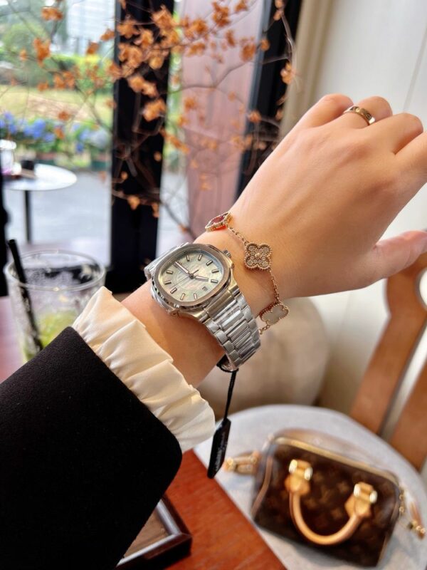 New Fashion Watch P3025