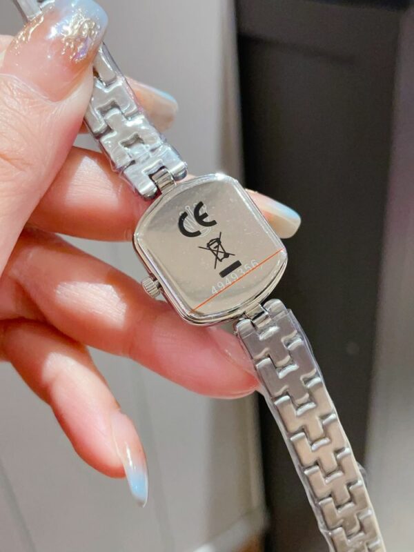 New Fashion Watch R3055