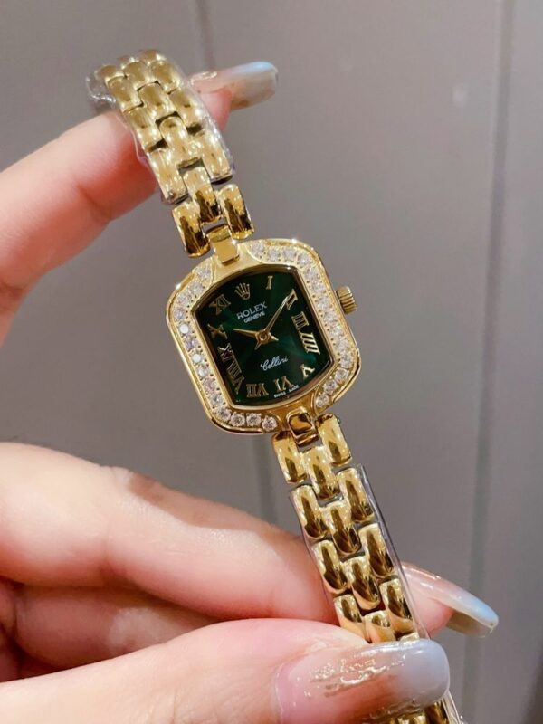 New Fashion Watch R3053