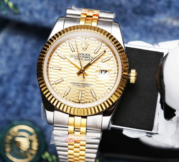 New Fashion Watch R3052