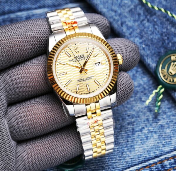 New Fashion Watch R3052
