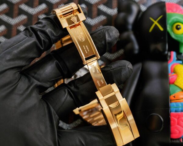 New Fashion Watch R3051