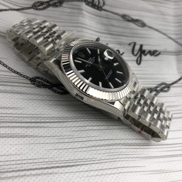 New Fashion Watch R3050