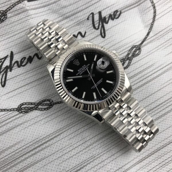 New Fashion Watch R3050