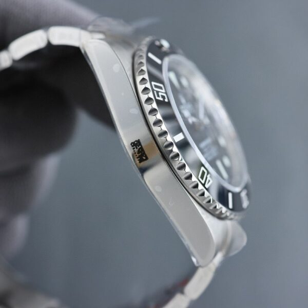 New Fashion Watch R3049