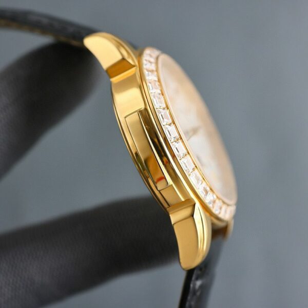 New Fashion Watch M3021