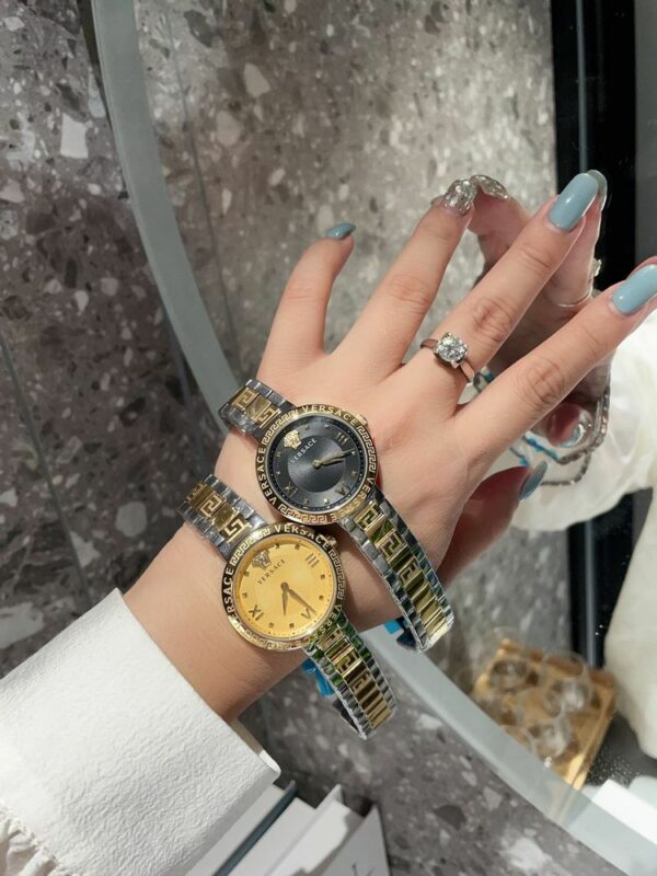 New Fashion Watch V3008.1