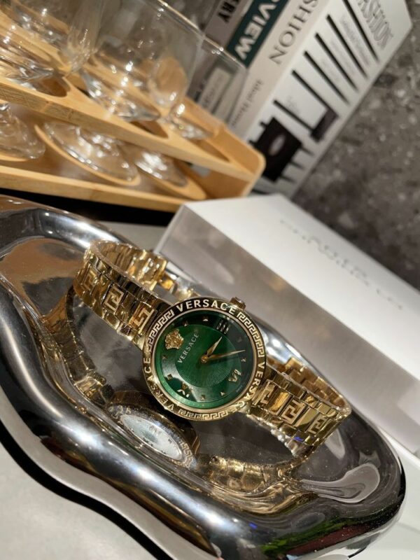 New Fashion Watch V3008.1