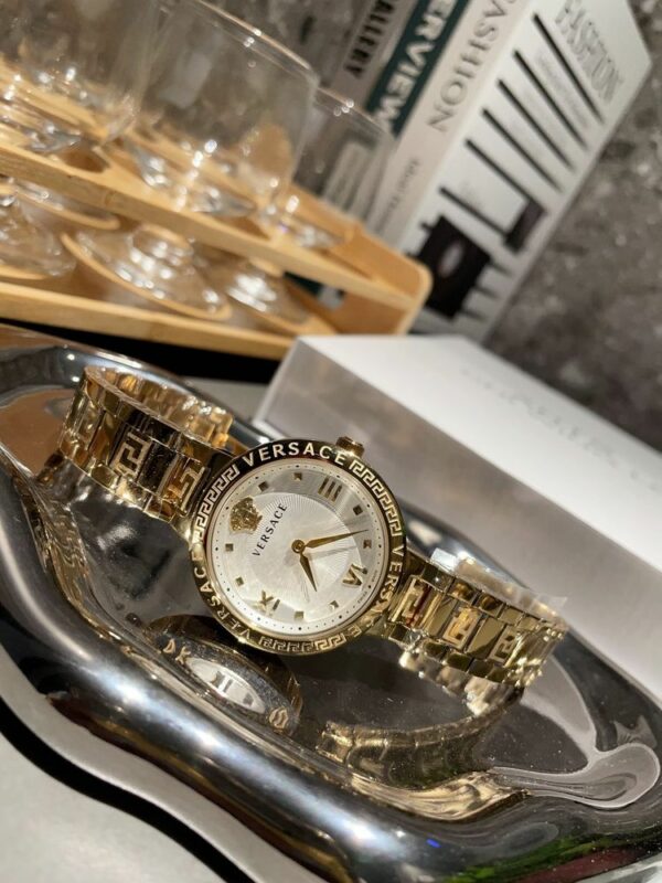 New Fashion Watch V3008.1