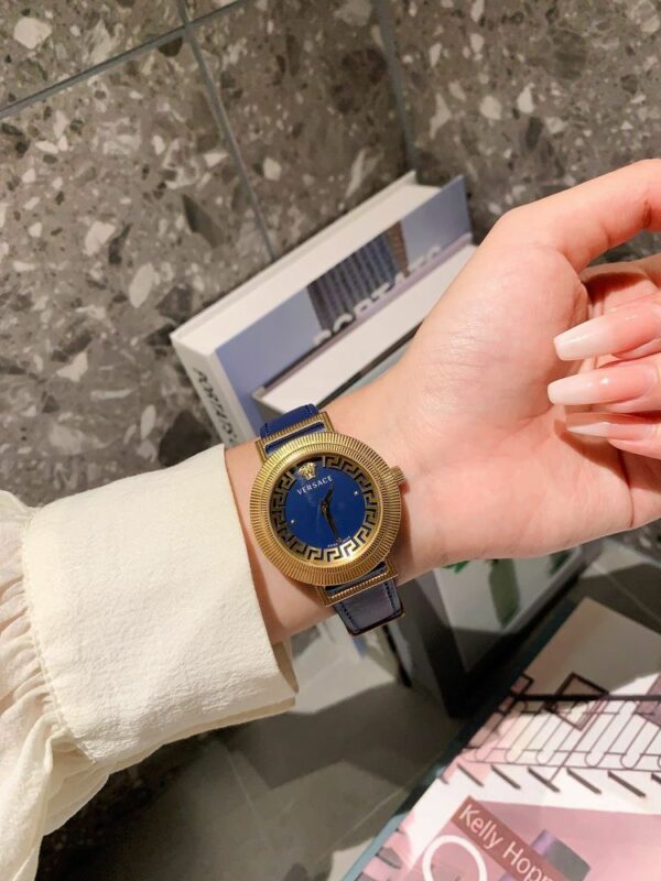 New Fashion Watch V3006