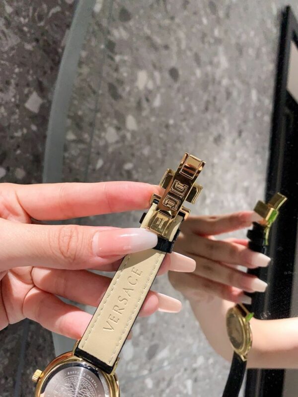 New Fashion Watch V3006