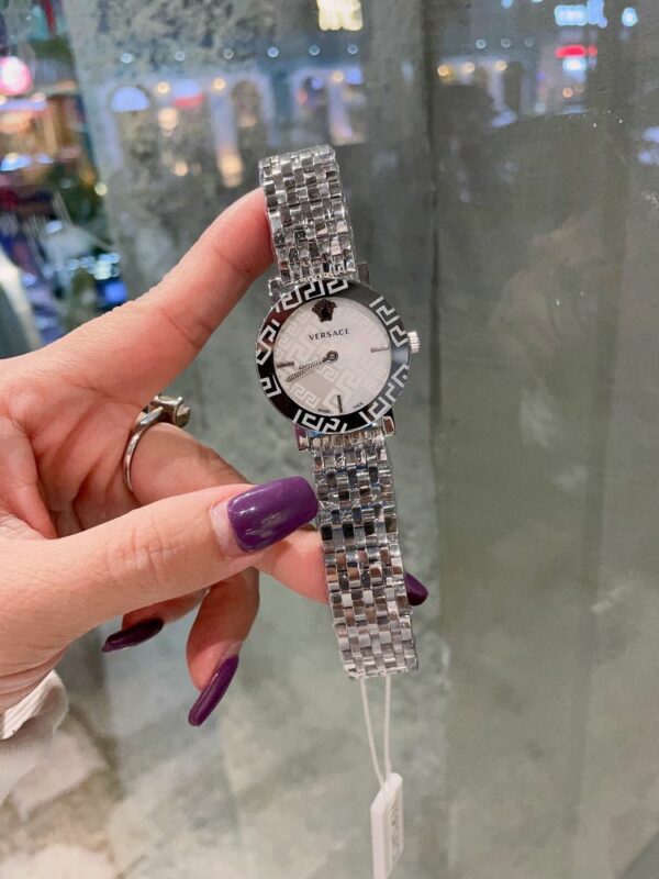 New Fashion Watch V3004