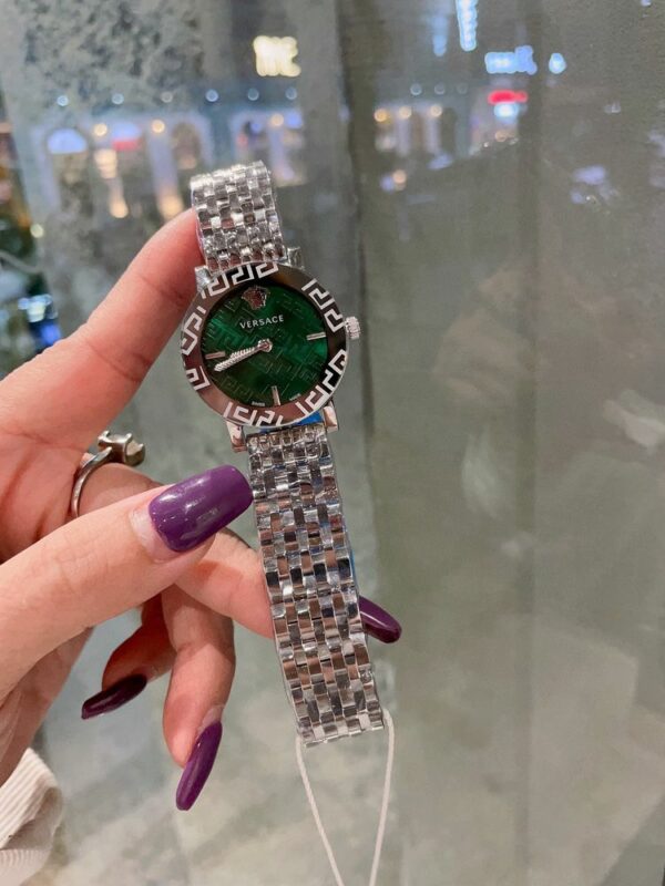 New Fashion Watch V3004