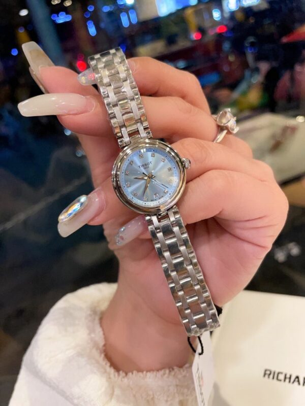 New Fashion Watch T3002
