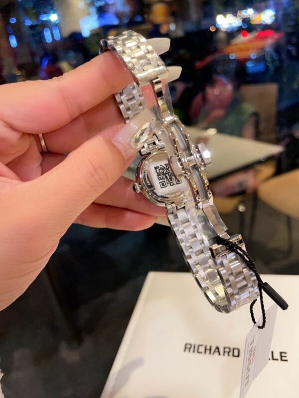New Fashion Watch T3002