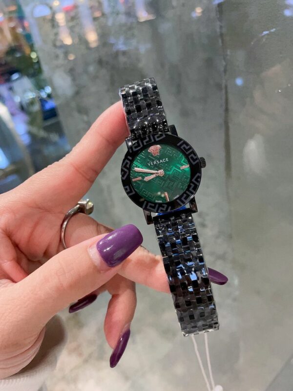 New Fashion Watch V3003