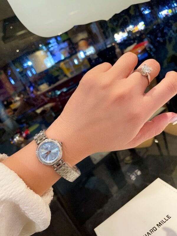 New Fashion Watch T3001