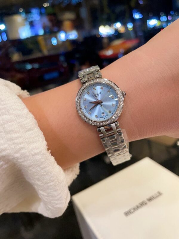 New Fashion Watch T3001