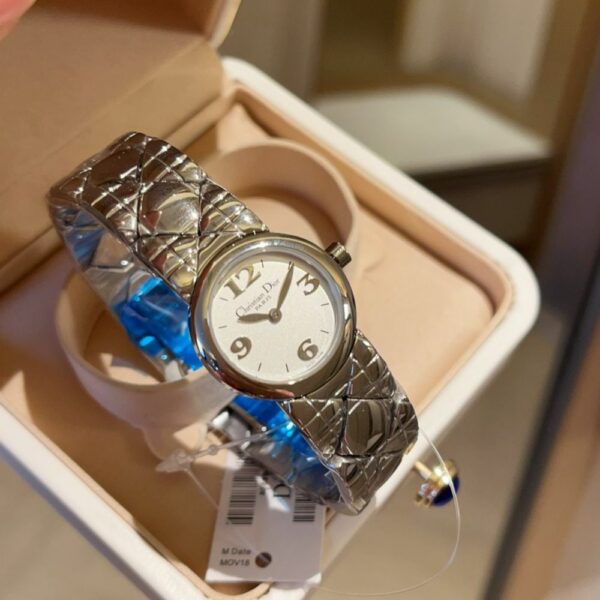 New Fashion Watch D3002