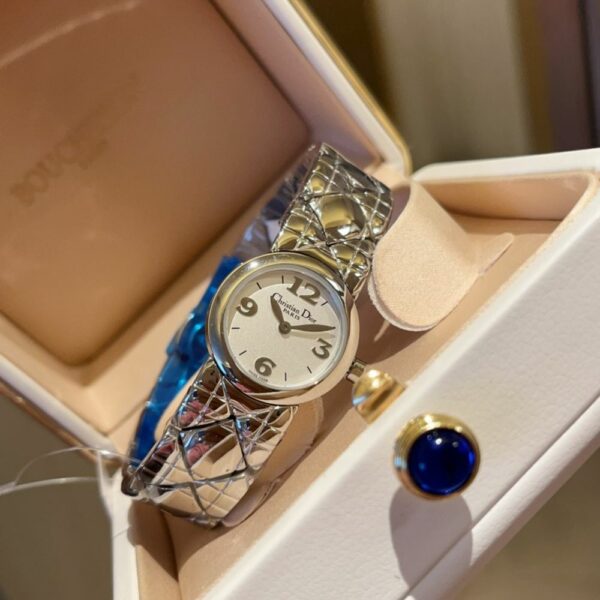 New Fashion Watch D3002