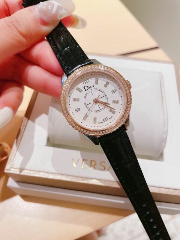 New Fashion Watch D3001