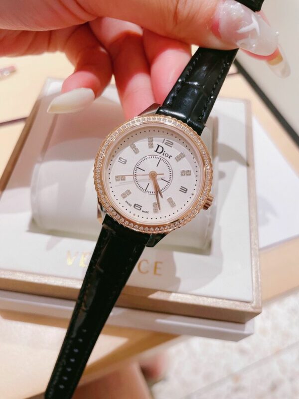 New Fashion Watch D3001