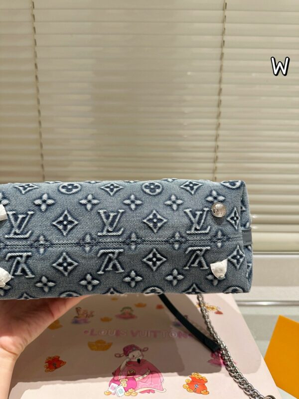 New Collection Fashion LV Handbag L2042