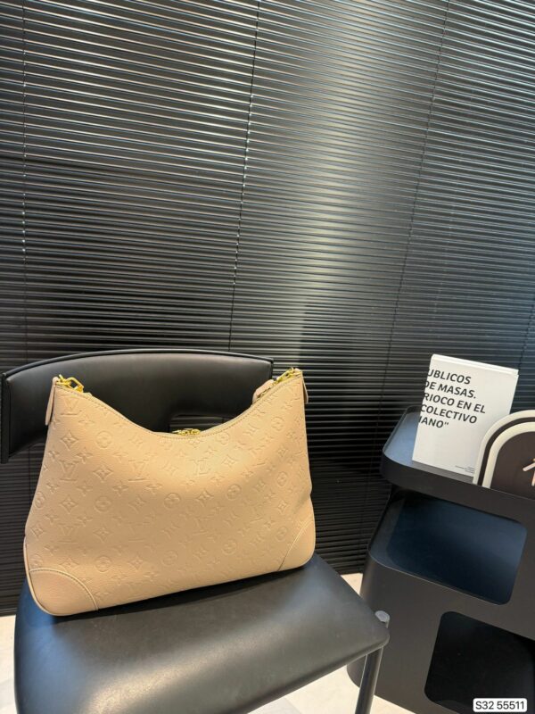 New Collection Fashion LV Handbag L2044