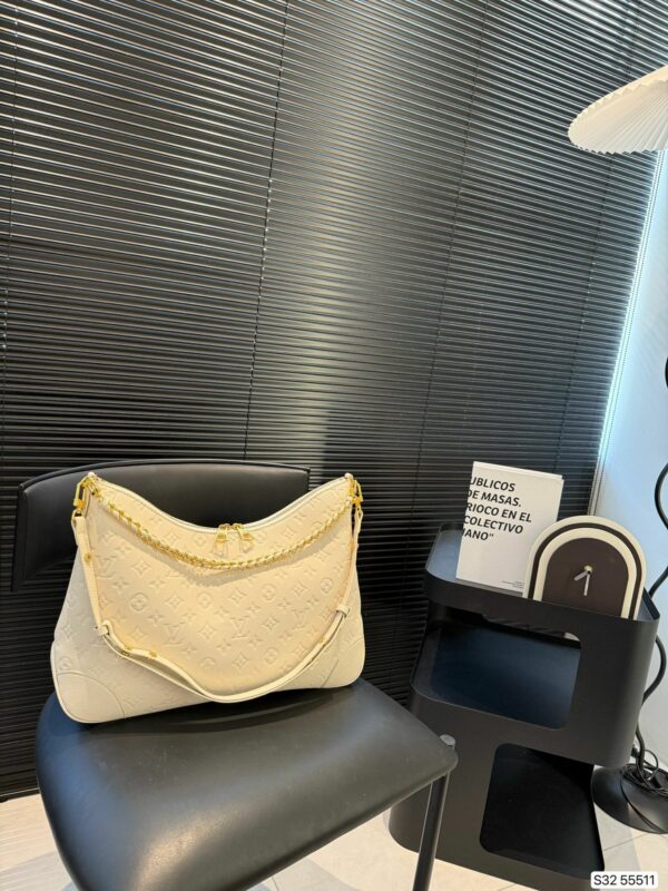 New Collection Fashion LV Handbag L2044