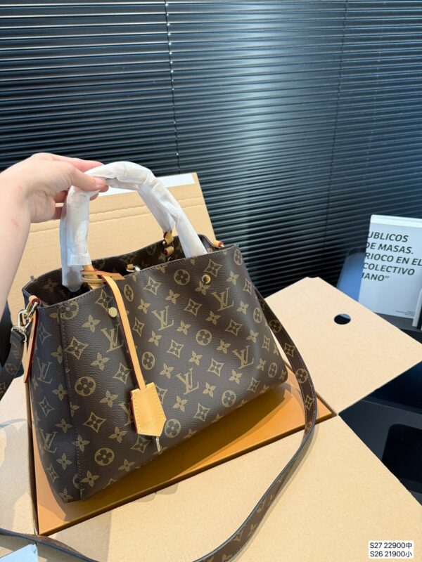 New Collection Fashion LV Handbag L2047