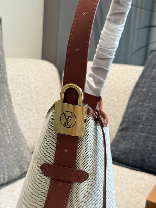 New Collection Fashion LV Handbag L2049
