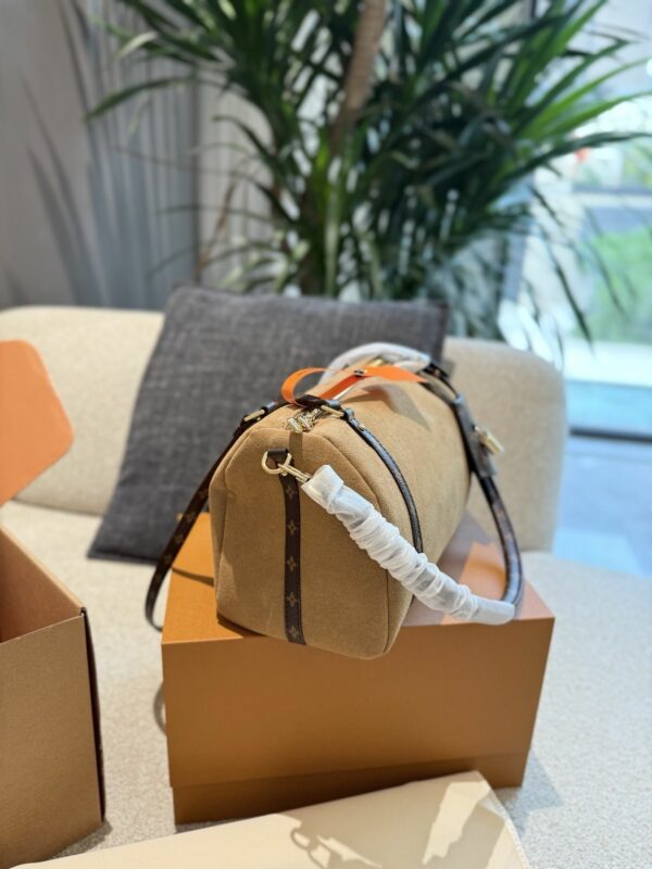 New Collection Fashion LV Handbag L2050