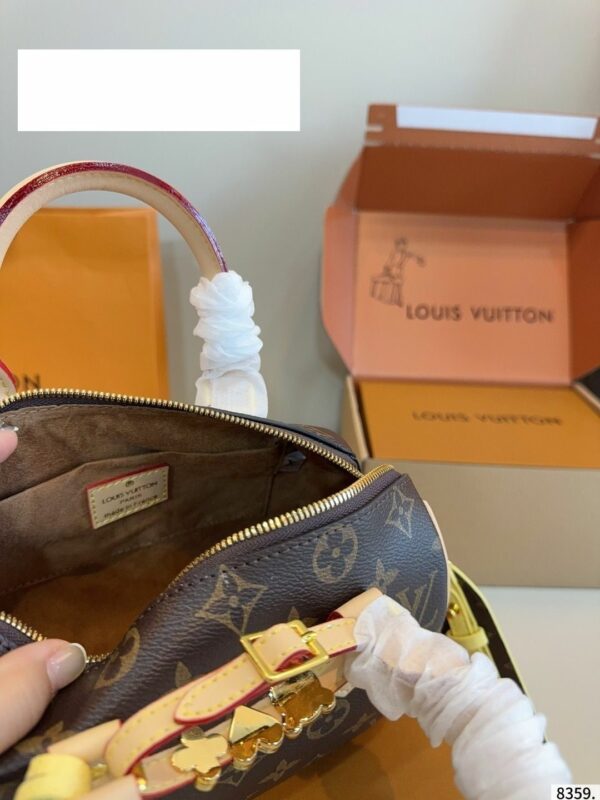 New Collection Fashion LV Handbag L2057