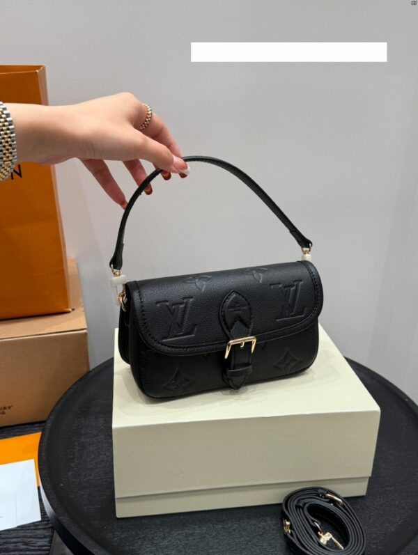 New Collection Fashion LV Handbag L2059