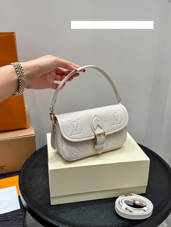 New Collection Fashion LV Handbag L2059