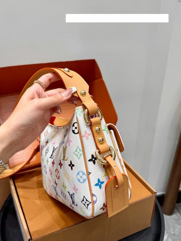 New Collection Fashion LV Handbag L2063