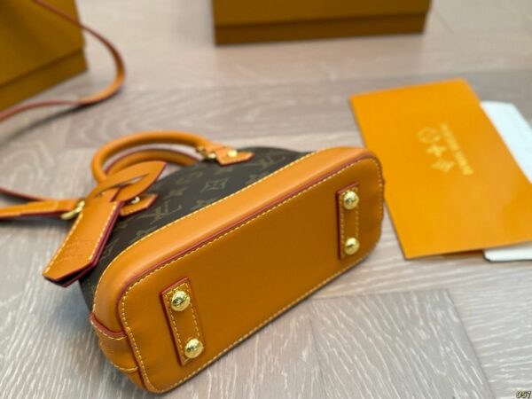 New Collection Fashion LV Handbag L2073