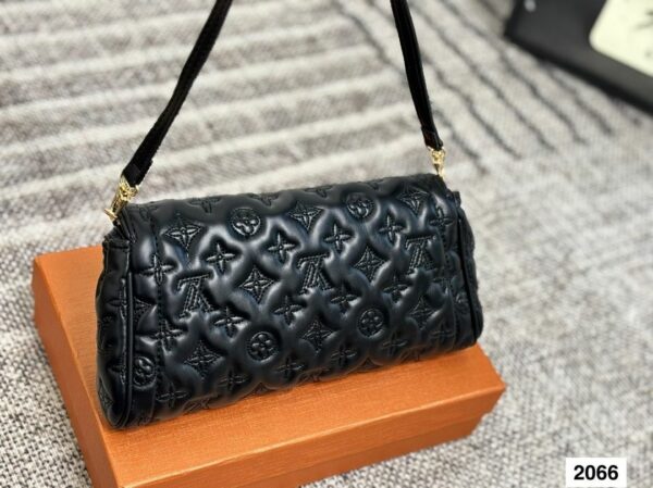 New Collection Fashion LV Handbag L2076