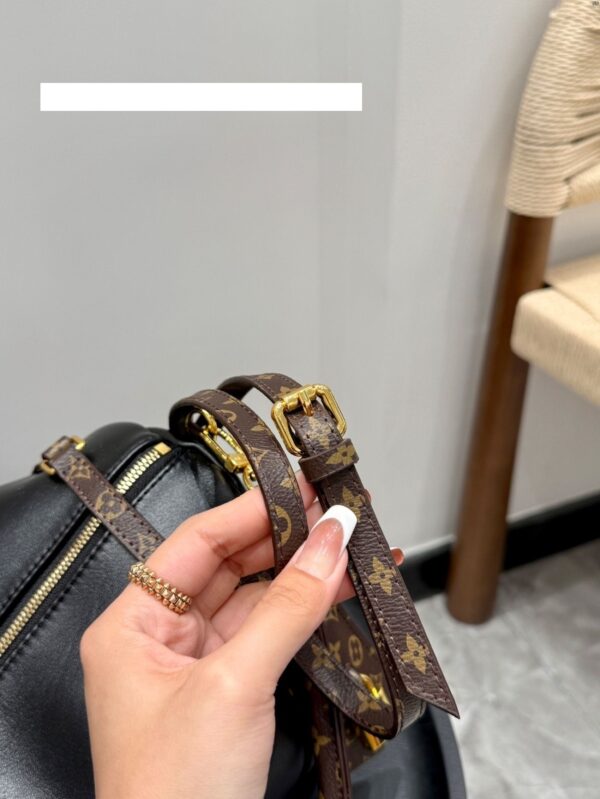 New Collection Fashion LV Handbag L2085