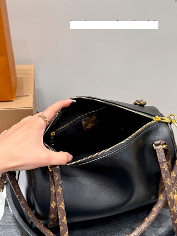 New Collection Fashion LV Handbag L2085