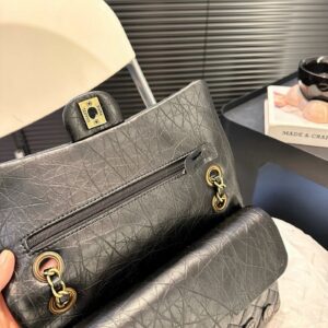 38f39877