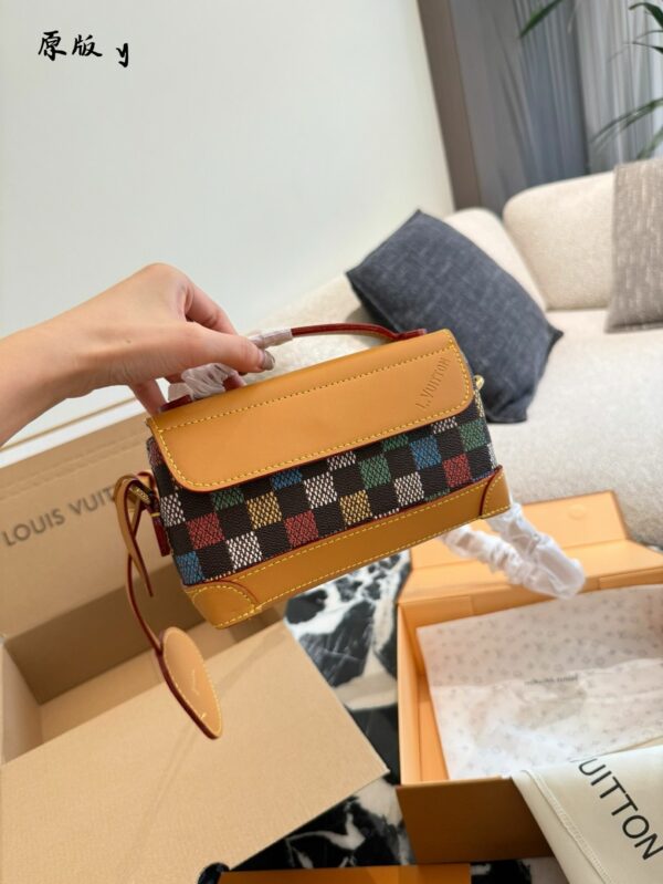 Stylish Fashion Carry LV Handbag L2089 Stylish Fashion Carry LV Handbag L2089