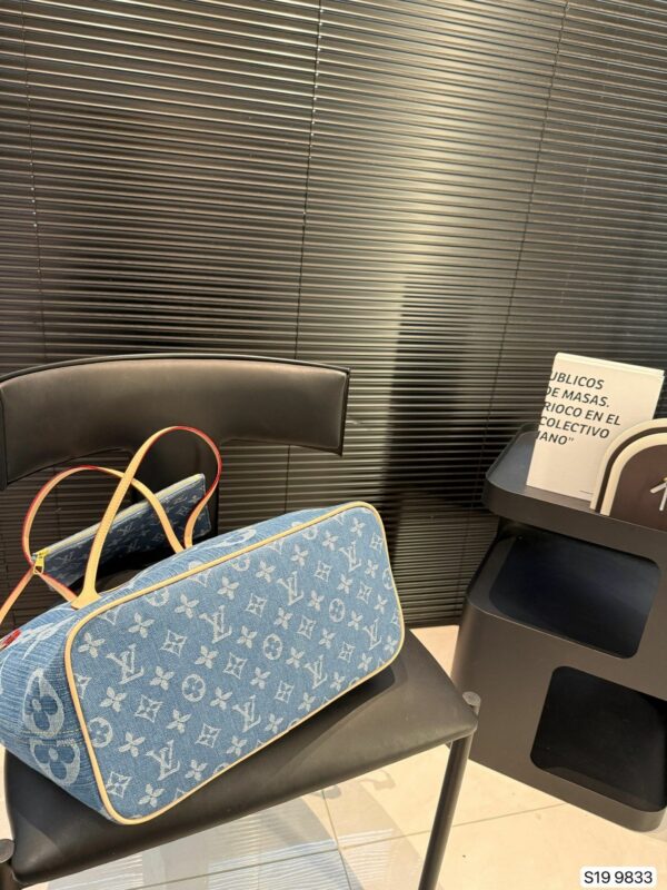 New Collection Fashion LV Handbag L2093