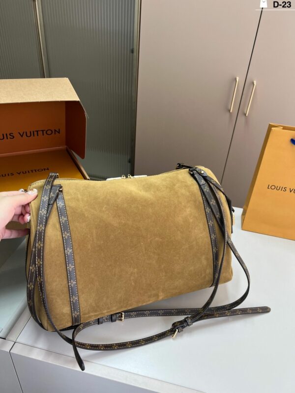 New Collection Fashion LV Handbag L2100