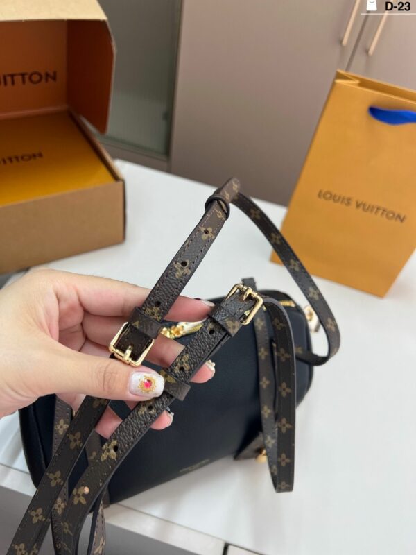 New Collection Fashion LV Handbag L2101