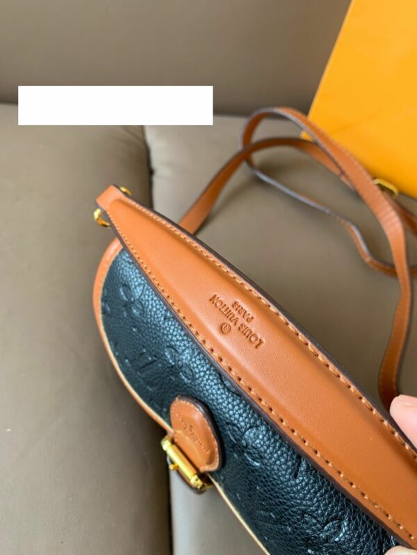 New Collection Fashion LV Handbag L2104