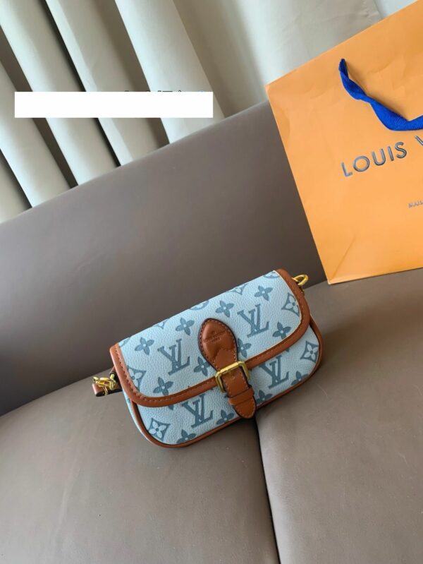 New Collection Fashion LV Handbag L2104