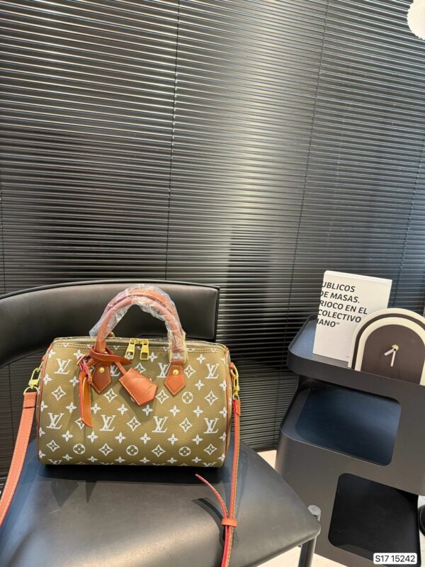 New Collection Fashion LV Handbag L2107