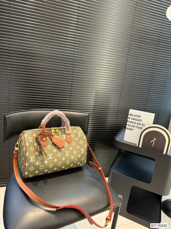 New Collection Fashion LV Handbag L2107